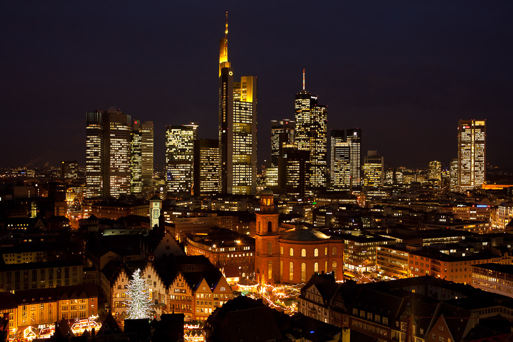 Blaue Stunde auf dem Aussichtturm des Frankfurter Doms
