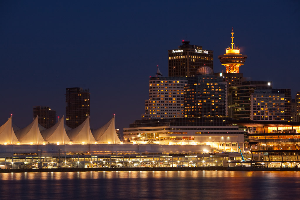Vancouver Skyline at Blue Hour vom Stanley Park